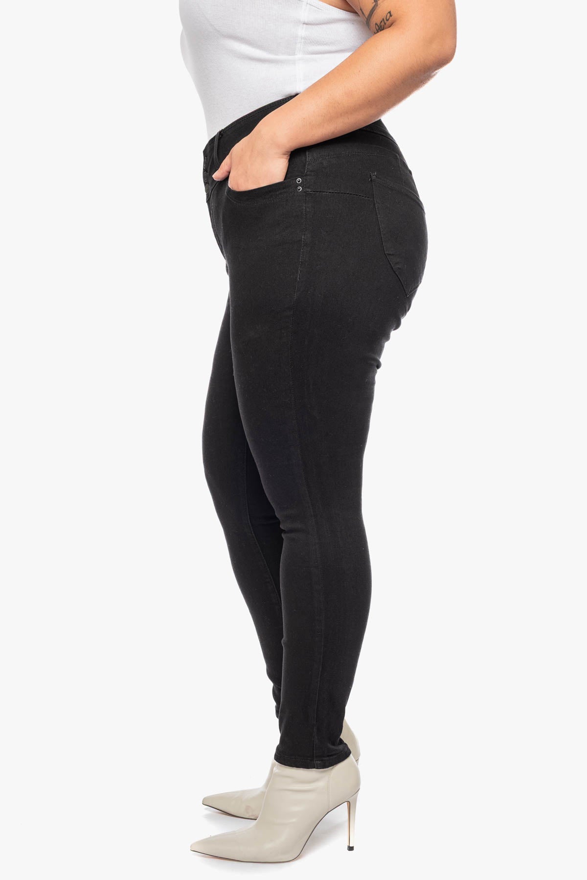 CLAUDIA jeans
