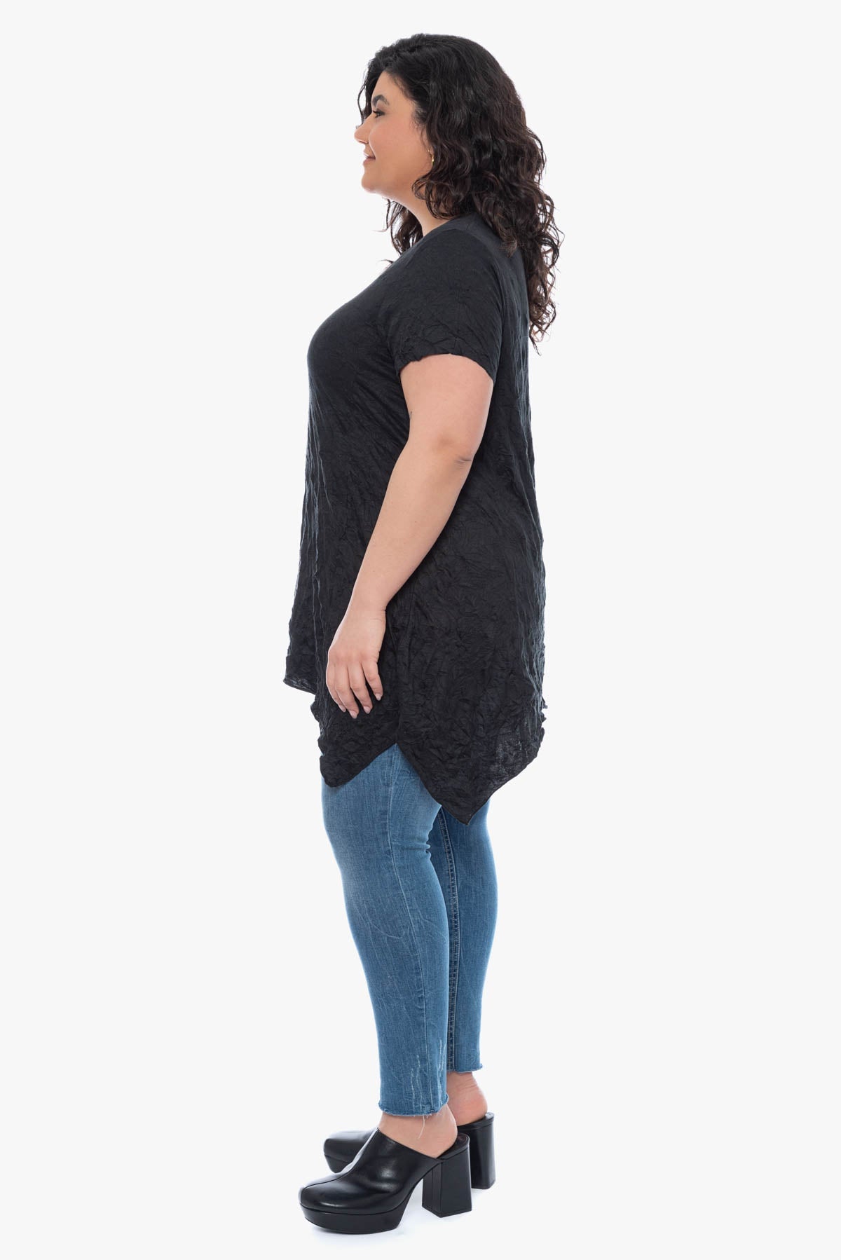 KIANA crinkle top