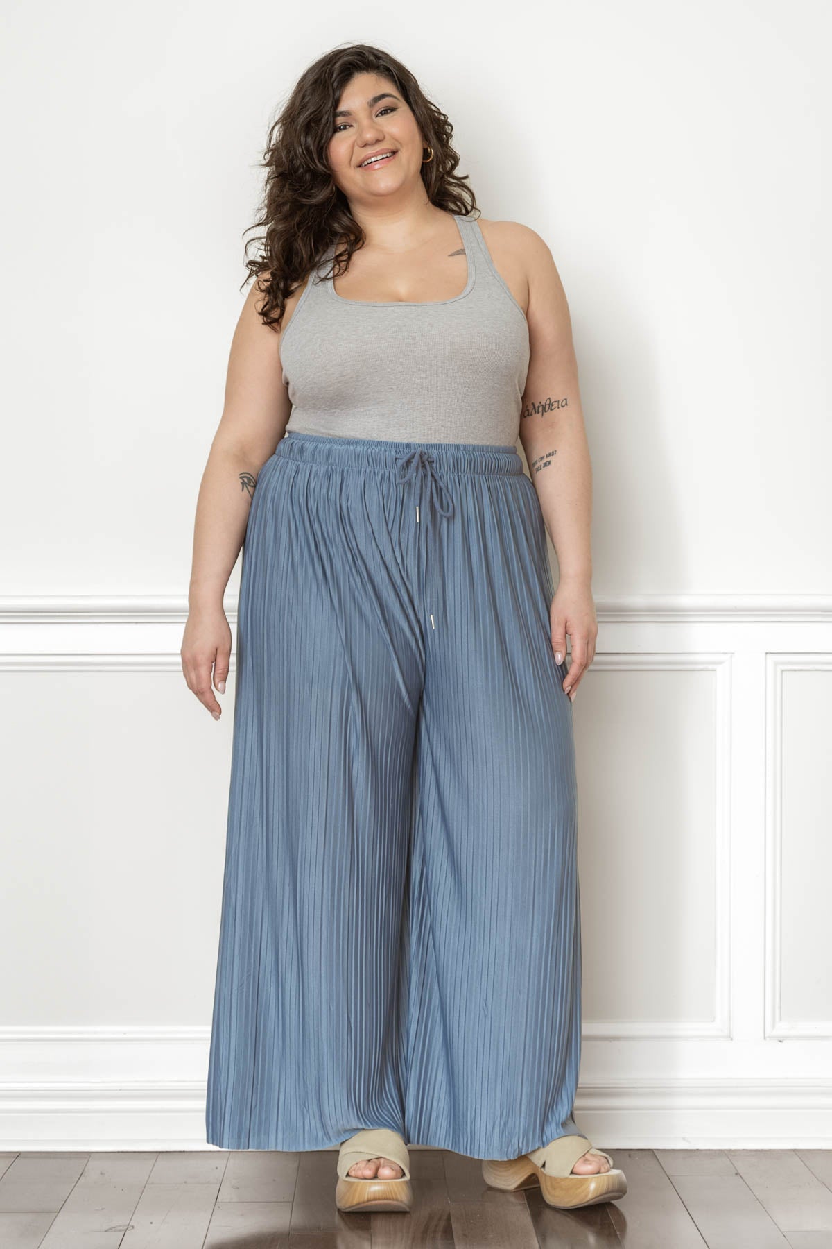 OLIVIA pleated pants