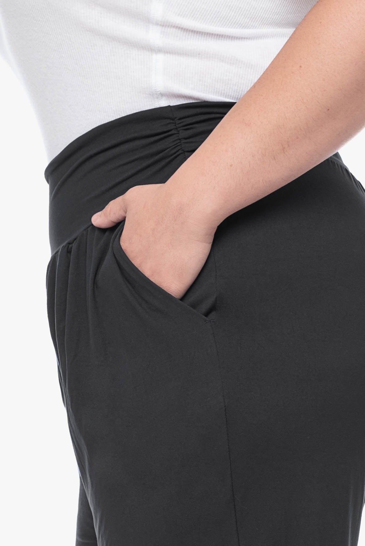 NORA stretchy joggers